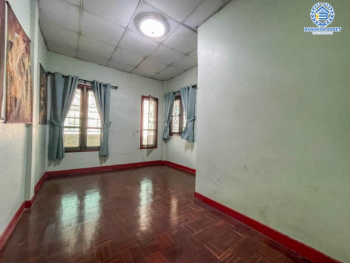 *****ทาวน์เฮ้าส์มือสองย่านนนทุบรี ม.เจ้าพระยา9 บางกรวย-ไทรน้อย เนื้อที่มากถึงเกือบ 19 ตร.ว. ฟังก์ชัน 3 ห้องนอน 2 ห้องน้ำ 1 ที่จอดรถ บนทำเลเชื่อมต่อถ.ราชพฤกษ์, ถ.กาญจนาภิเษก และถ.รัตนาธิเบศร์ เพียง 5 นาทีก็ถึงรถไฟฟ้าสายสีม่วง "สถานีบางพลู" และทางด่วน "กาญจนาภิเษก"